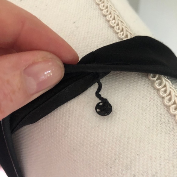 Black cocktail dress - Picture 5 of 6